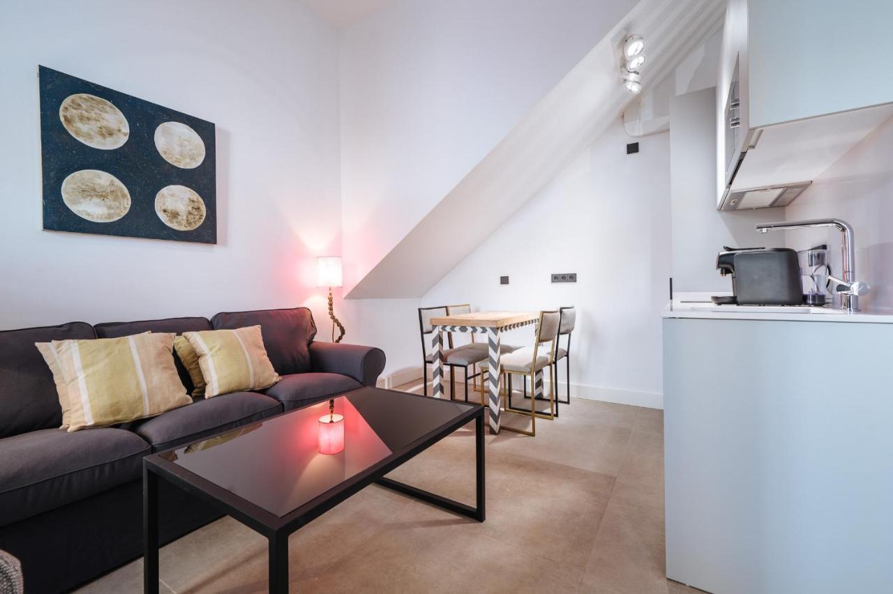 Apartamentos Montevideo 6 Sevilla Exteriér fotografie