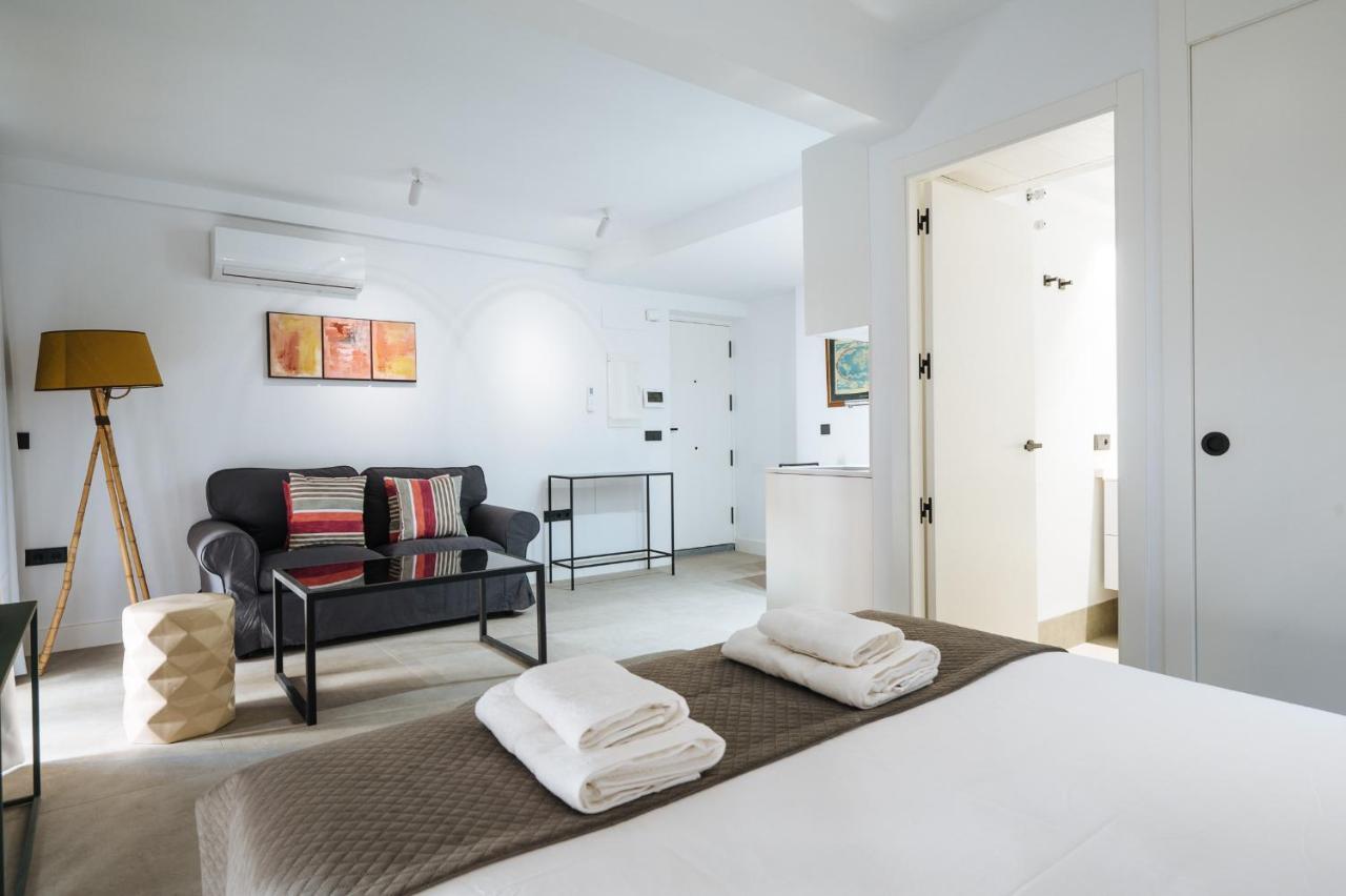 Apartamentos Montevideo 6 Sevilla Exteriér fotografie